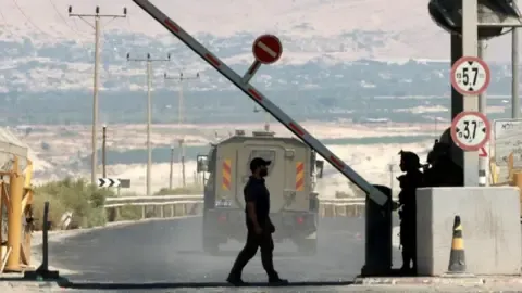A Pair of Victims Killed in Attack Close to West Bank-Jordan Checkpoint, Israel's Defense Forces Reports