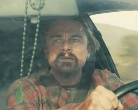 One Battle After Another Critique – Paul Thomas Anderson’s Thrillingly Helter-Skelter Alternative Culture Escapade