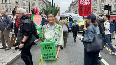 Numerous Activists Converge in Heart of London to Challenge President Trump's Return Diplomatic Journey