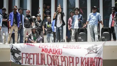 East Timor Scraps Initiative to Provide Complimentary Automobiles for Lawmakers Following Large-Scale Demonstrations
