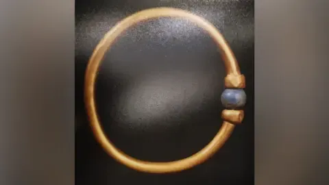 Egyptian Authorities State 3,000-Year-Old Bracelet Was Stolen and Melted Down